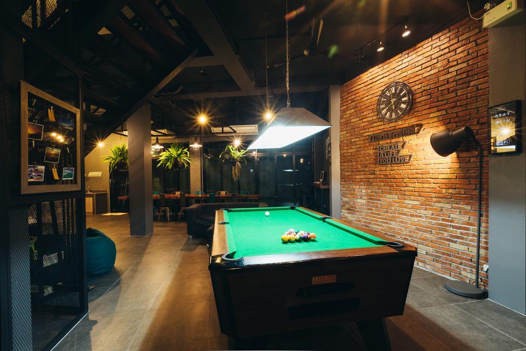 Hostel Srisuksant Square Krabi town Exterior foto