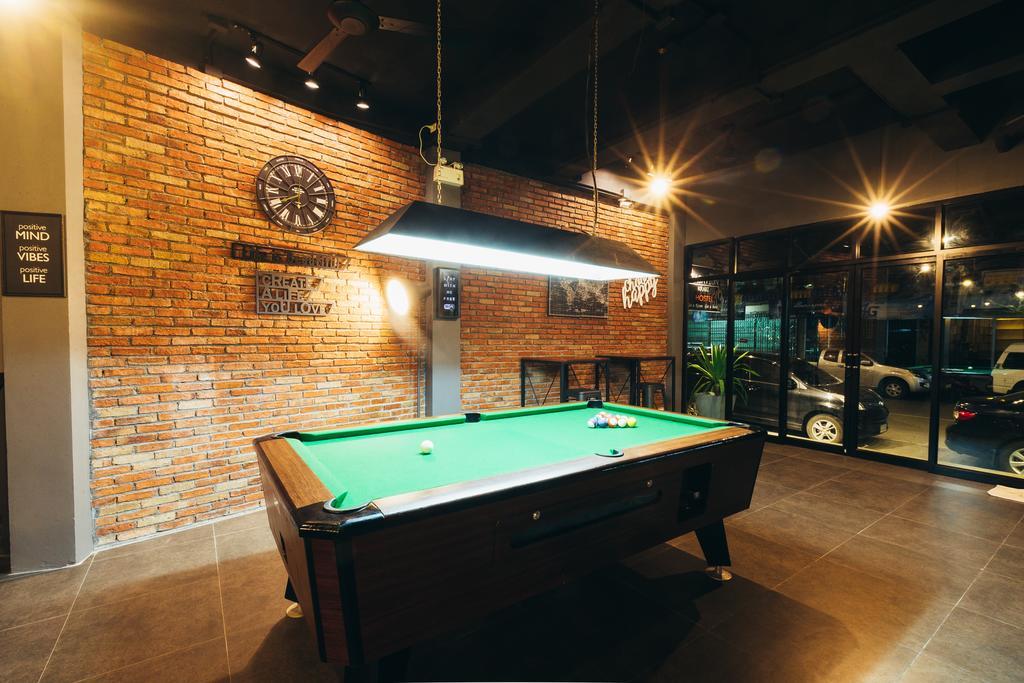 Hostel Srisuksant Square Krabi town Exterior foto