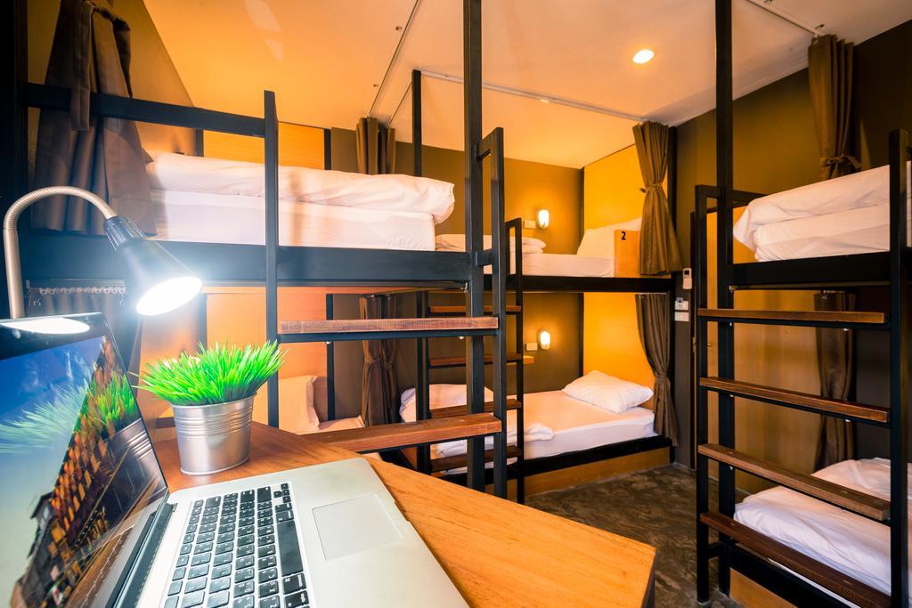 Hostel Srisuksant Square Krabi town Exterior foto